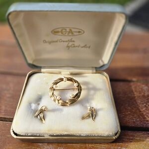 VTG CARL ART brooch & Screw earring set In Original Box 1/20th 12K GF